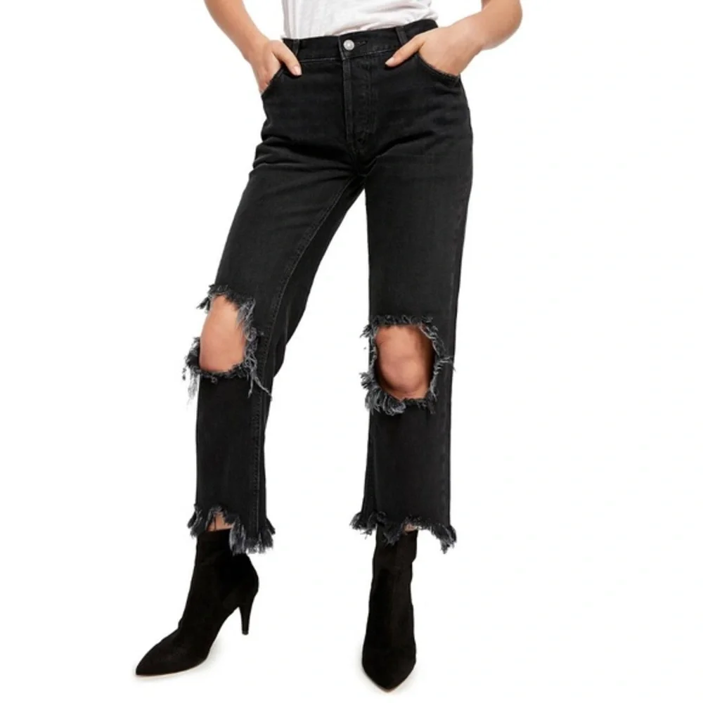 NEW FREE PEOPLE Maggie Mid-Rise Straight Leg Jeans in Washed Black Sz 25